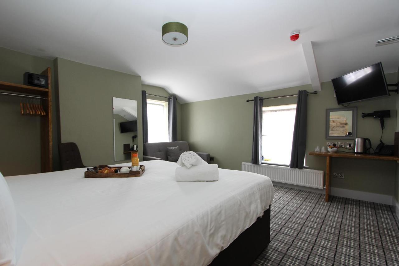 Tyr Winch Hotel Кардиф Екстериор снимка